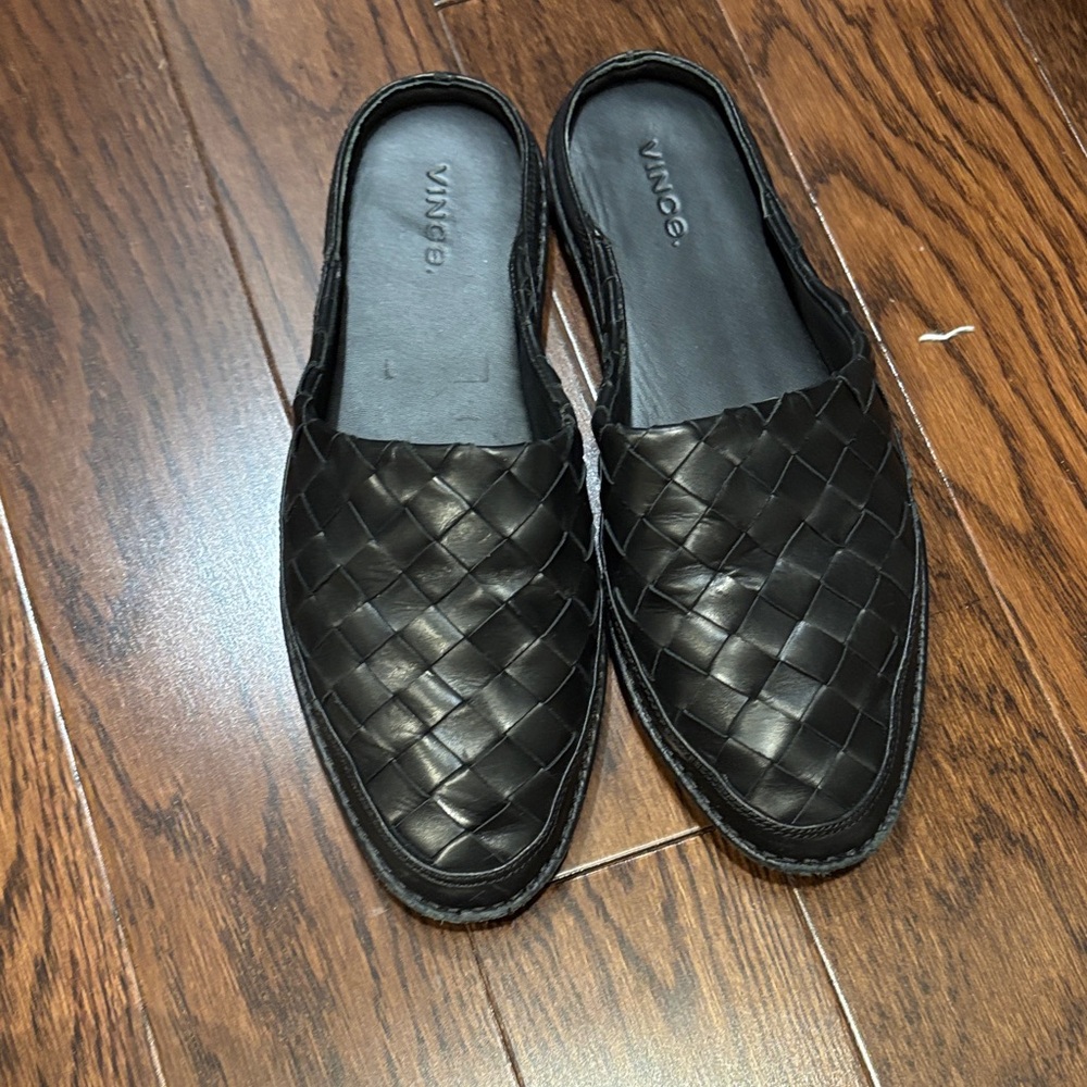 Vince freeman Black Woven Mules